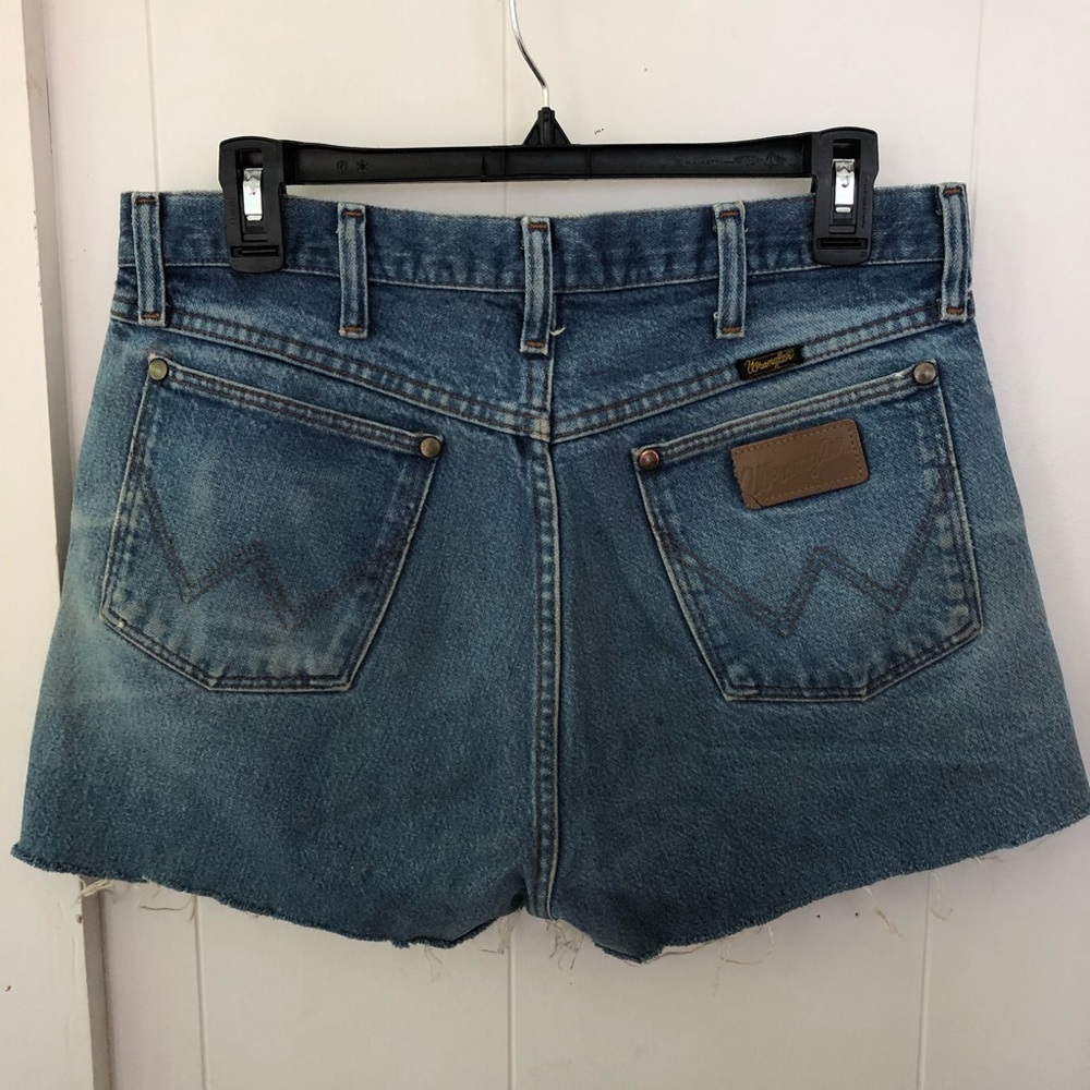 Wrangler jeans cut off shorts size 33